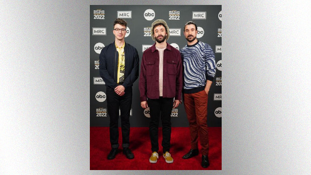 AJR cancels Russia concert: “Our hearts are with the people of Ukraine”