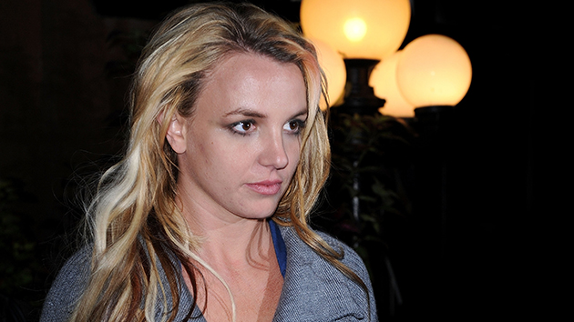 Britney Spears admits social media makes her wants to “crawl into a hole”