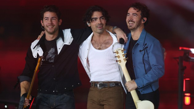 The Jonas Brothers to receive Hollywood Walk of Fame star